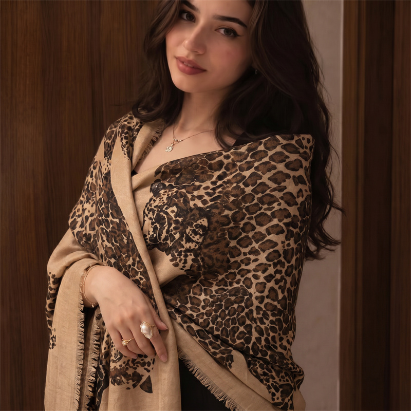 Hijab e foulard vintage con st - Vintage Women Fashion recensione e prezzo