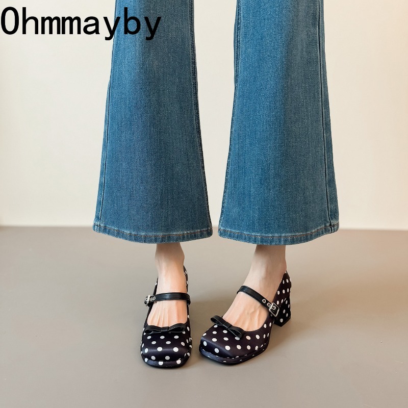 Scarpe Mary Jane Vintage con T - Vintage Fashion Wear recensione e prezzo