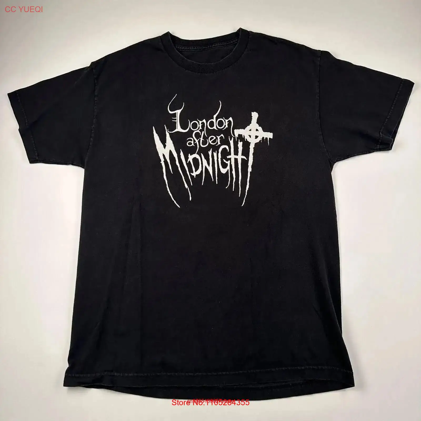 T-shirt vintage anni 2000 Lond - Vintage Fashion London recensione e prezzo