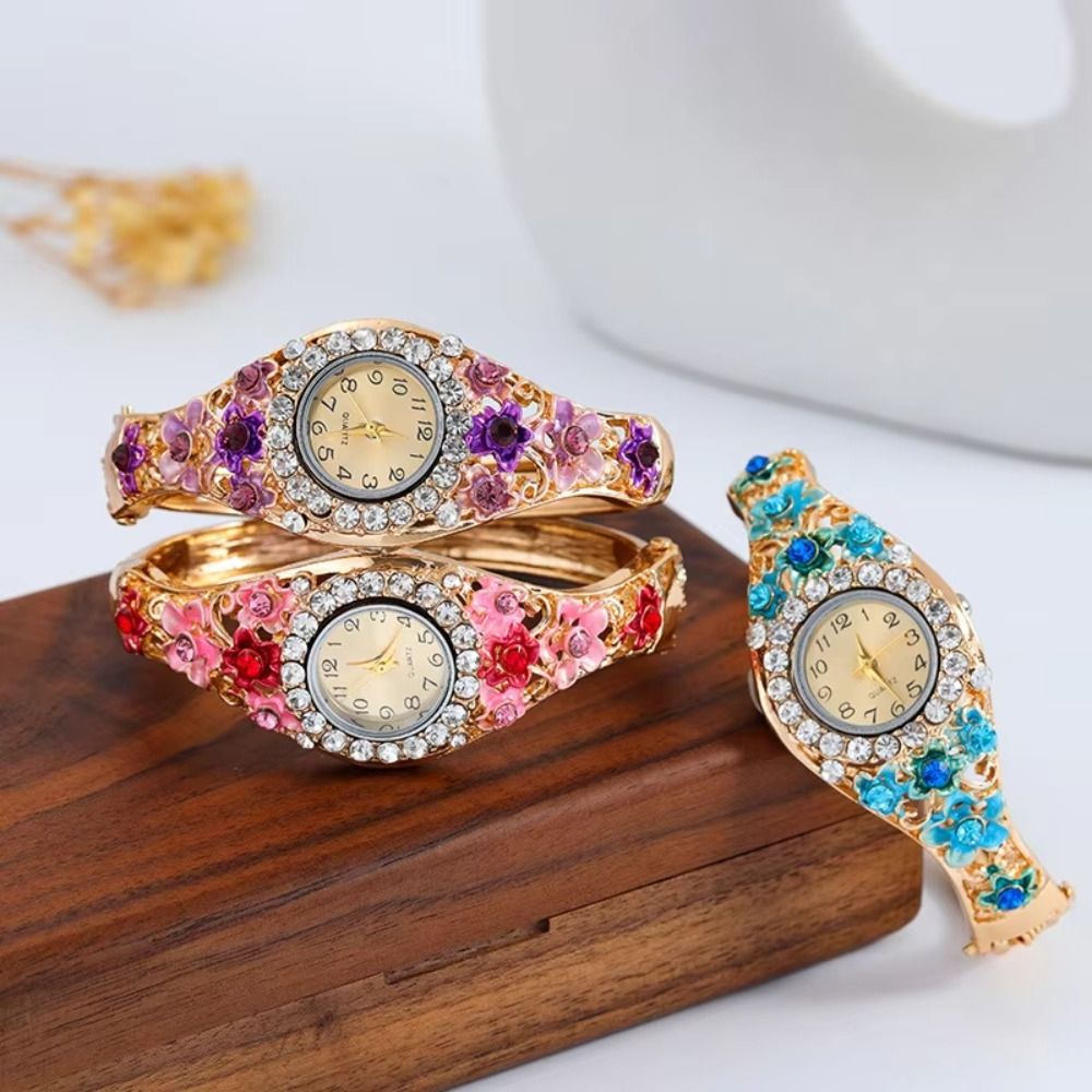 Orologio vintage ricco di fior - Vintage Fashion Week recensione e prezzo