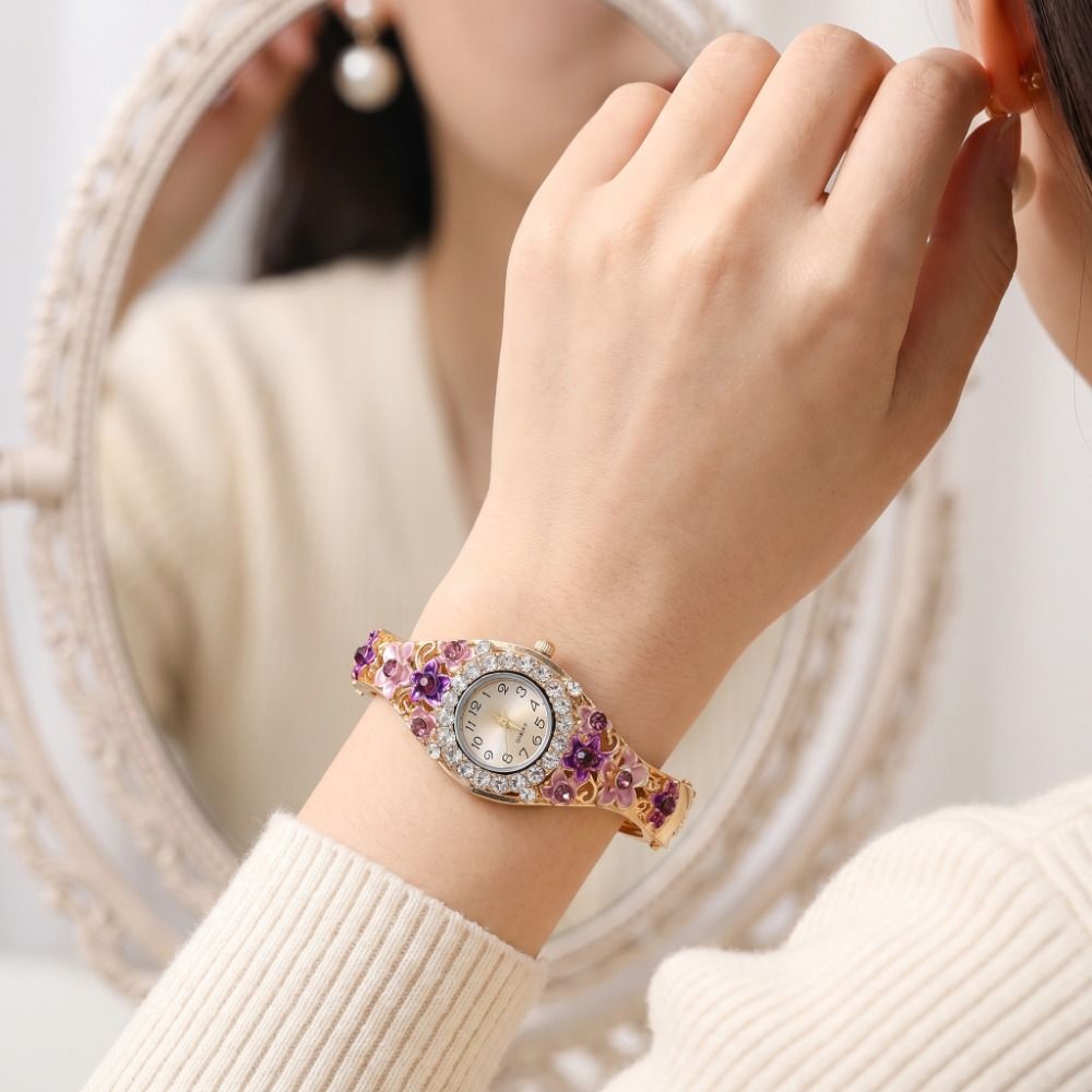 Orologio vintage ricco di fior - Vintage Fashion Week recensione e prezzo