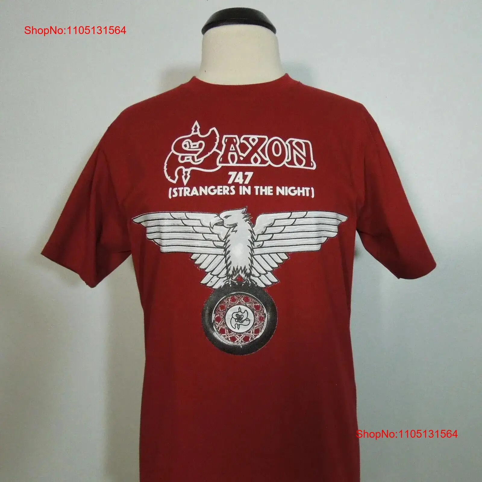 SAXON 747 Strangers In The Nig - Vintage Fashion Logo recensione e prezzo