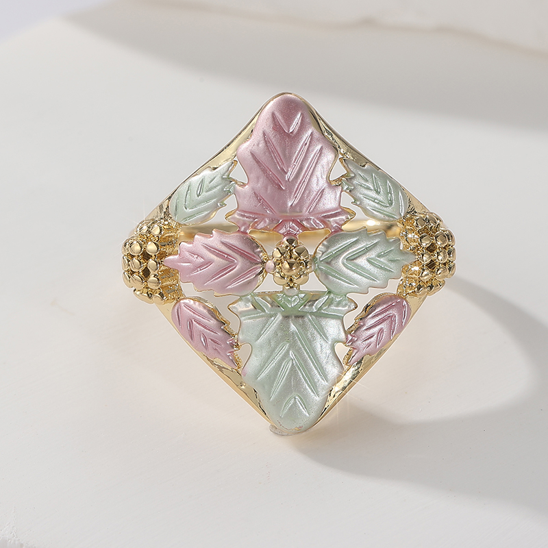 Anello Vintage di Lusso Dorato - Vintage Fashion Look recensione e prezzo
