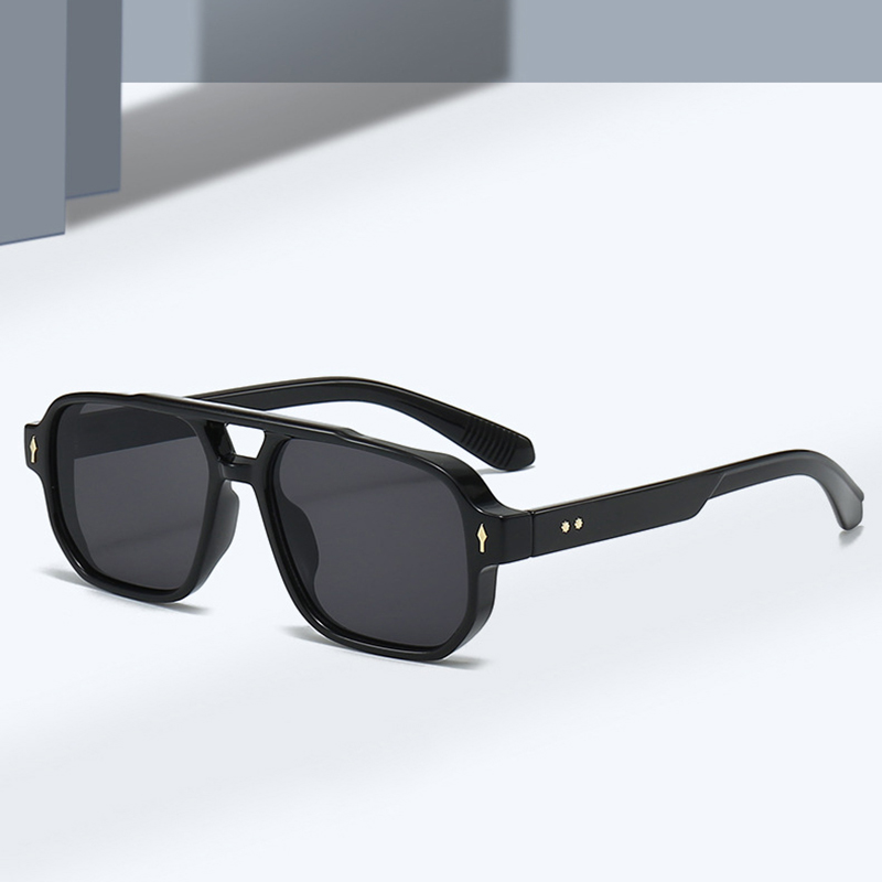Occhiali da Sole Quadrati Vint - Vintage Fashion Images recensione e prezzo