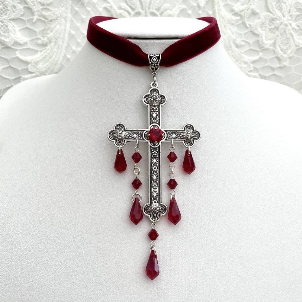 Girocollo con ciondolo a croce - Vintage Fashion Look recensione e prezzo