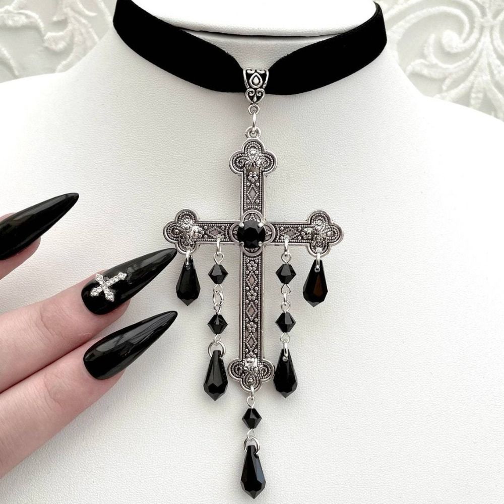 Girocollo con ciondolo a croce - Vintage Fashion Look recensione e prezzo